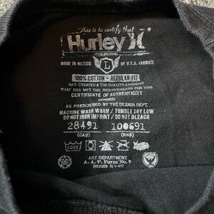 1999 Hurley Men's Vintage Black Graphic Long Sleeve Shirt
